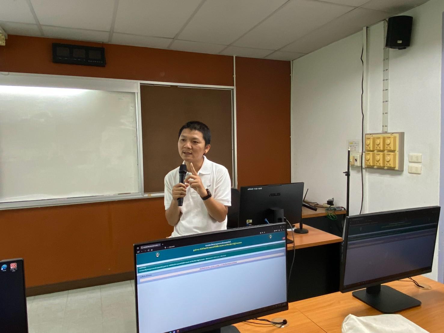 25. คณะเทคโนโลยีอุตสาหกรรม มหาวิทยาลัยราชภัฏกำแพงเพชร จัดโครงการอบรมและพัฒนาทักษะภาษาอังกฤษและมาตรฐานคอมพิวเตอร์ สำหรับนักศึกษาชั้นปีที่ 1